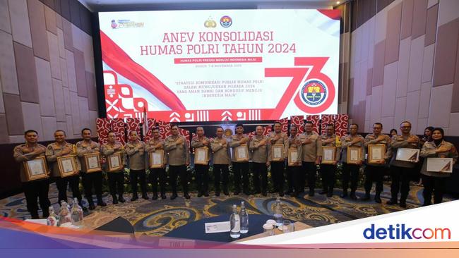 Bidhumas Polda Metro Raih Penghargaan Amplifikasi Terbaik Zona I