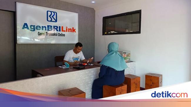 Berawal Coba-coba, AgenBRILink Ini Sukses Buka 'Bank Mini BRI' bagi Warga