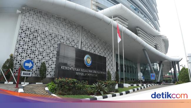 Dorong Ekonomi Biru, Prabowo Perkuat Struktur Organisasi KKP