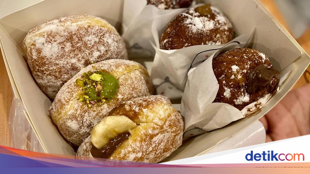 Donat Labu yang Kenyal Lembut Ini Harus Dipesan Berbulan-bulan Sebelumnya
