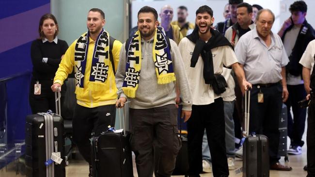 Dievakuasi dari Bentrokan di Amsterdam, Supporter Israel Tiba di Tel Aviv