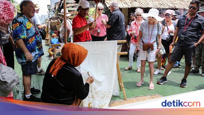 Indonesia Mau Pilih Mazhab Pariwisata yang Seperti Apa?