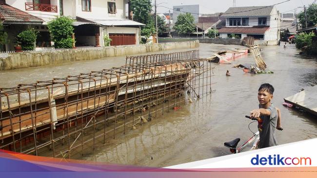 Ini Tanggul Jebol yang Bikin Jurangmangu Tangsel Kebanjiran