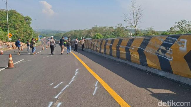 Kondisi Terkini Korban Luka Akibat Kecelakaan Km 92 Tol Cipularang