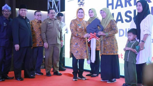 Peringati HKN 2024, Bupati Serang Terus Edukasi Masyarakat terkait PHBS