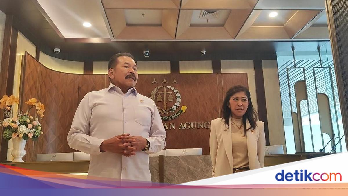 Menkomdigi Temui Jaksa Agung, Minta Dikawal dan Bahas Berantas Judol