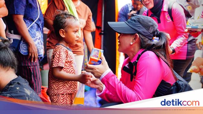 Ketum Bhayangkari Distribusikan Bantuan ke Pengungsi Erupsi Gunung Lewotobi