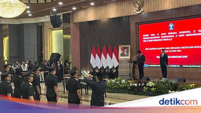 Menkum Lantik Dirjen hingga Staf Ahli, Beri Pesan Jaga Integritas-Sinergi