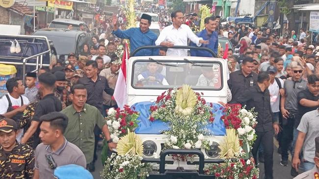 Pawai Jokowi  Luthfi-Yasin Lanjut di Tegal, Disambut Antusiasme Warga