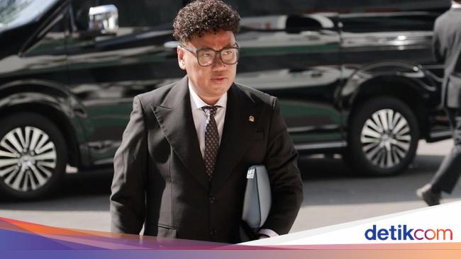 Uya Kuya Ngaku Setop Rekam Usai Ditegur Korban Kebakaran Los Angeles