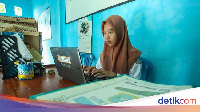 Terjang Badai-Tempuh Puluhan Km, Ini Perjuangan ASN Urus Berkas