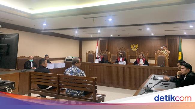 3 Eks Kadis ESDM Babel Dituntut 6-7 Tahun Penjara di Kasus Korupsi Timah