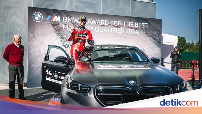 Tak Jadi Juara Dunia, Bagnaia Tetap Dapat Hadiah Mobil Baru