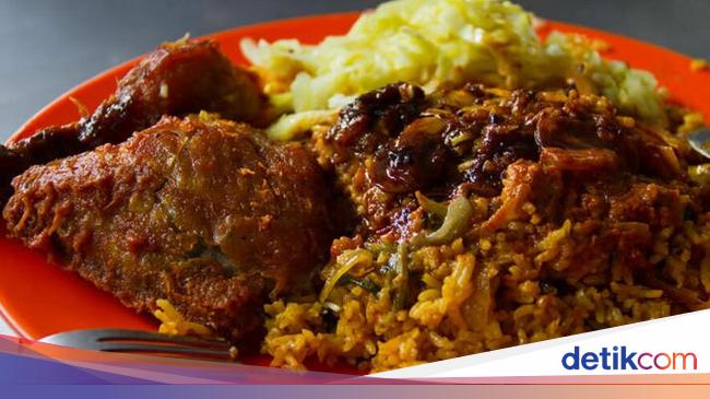 Cuci Piring di Pinggir Jalan, Warung Nasi Kandar Terancam Kena Sanksi