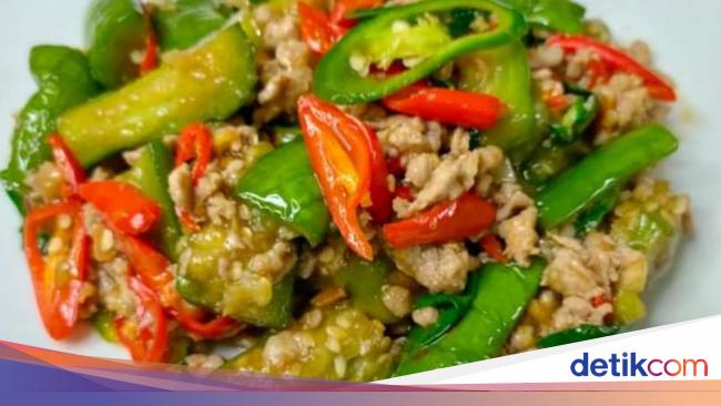 Resep Tumis Terong dan Ayam Cincang, Lauk Praktis Untuk Bekal