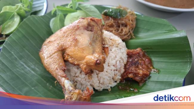 Ngeunah! Nasi Liwet Ayam Goreng dan Ikan Peda buatan Tata Janeta