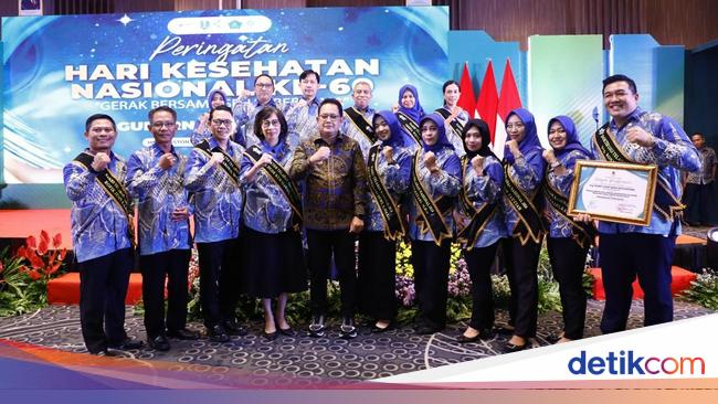 Peringatan HKN 2024, Pj. Gubernur Jatim Komitmen Tingkatkan Kualitas Kesehatan