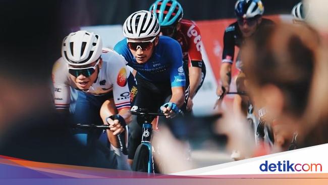 Akhir Tahun Manis Pebalap Indonesia di Singapura