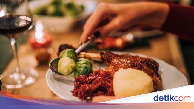 Duh! Sudah Kenyang Makan Tapi 5 Pengunjung Restoran Ini Tak Mau Bayar