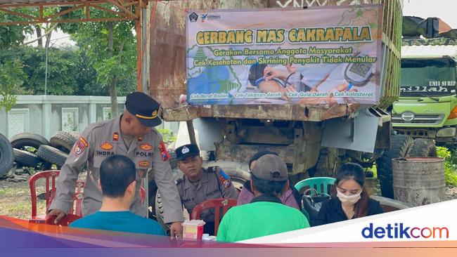 Jumat Berkah, Polres Blitar Hadirkan Layanan Kesehatan Gratis