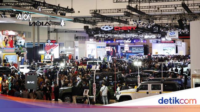 Potret Pemburu Mobil Baru Ramaikan GJAW 2024 di ICE BSD