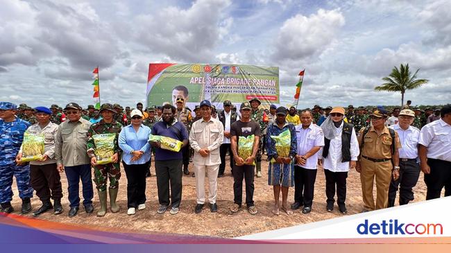 Sejahterakan Masyarakat Adat, Mentan Ajak Gotong Royong Swasembada Pangan