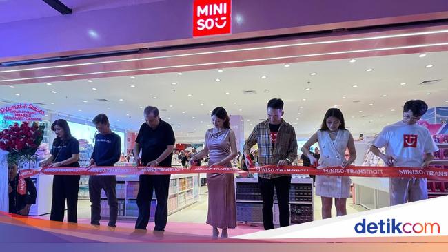 Ayo Serbu! Miniso Resmi Buka di Transmart Cilandak Hari Ini