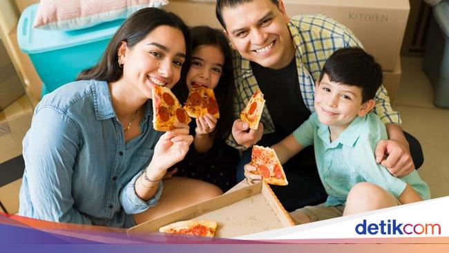 Ibu Hukum Putra Berkebutuhan Khusus Gegara Lahap Habis Pizza