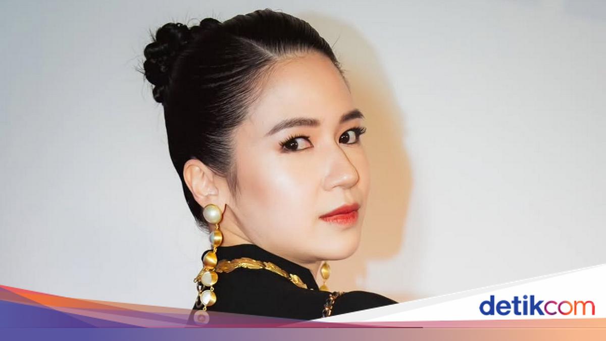 Saat Laura Basuki Gabut Tengah Malam