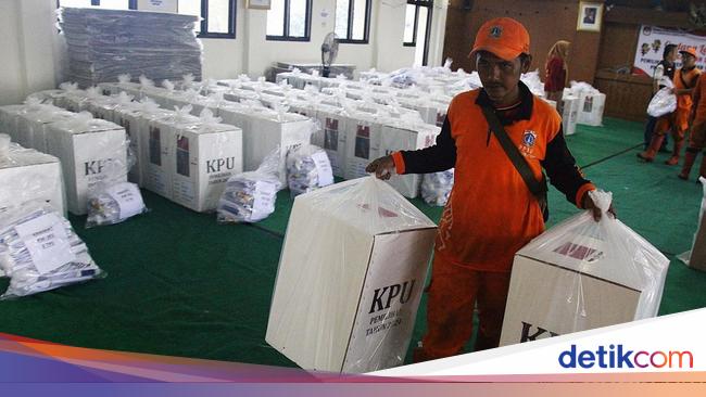 Begini Sibuknya Distribusi Logistik Pilkada Jakarta Jelang Pemilihan