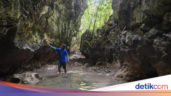 Wisata Menyusuri Gua di Pulau Maratua Kaltim