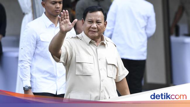 Ramai Spanduk, Prabowo Ternyata Sudah Mundur dari Ormas GRIB Sejak 2022