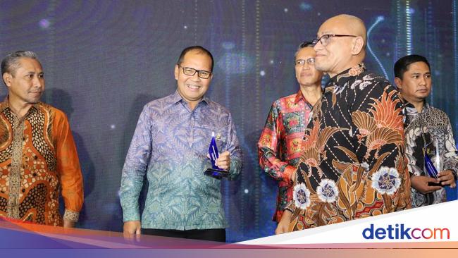 Makassar Sabet 417 Penghargaan Selama 2 Periode Kepemimpinan Danny Pomanto