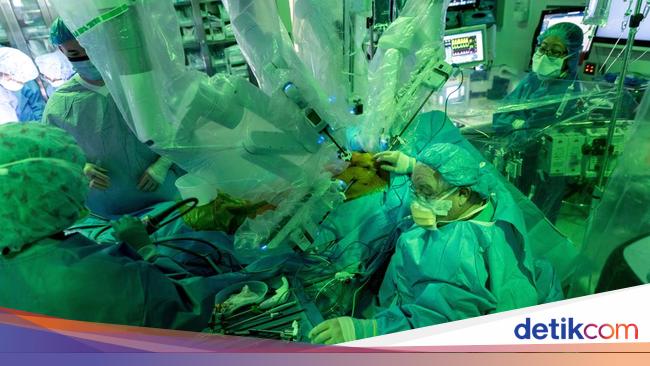 Potret Transplantasi Paru dengan Robot Pertama di Dunia