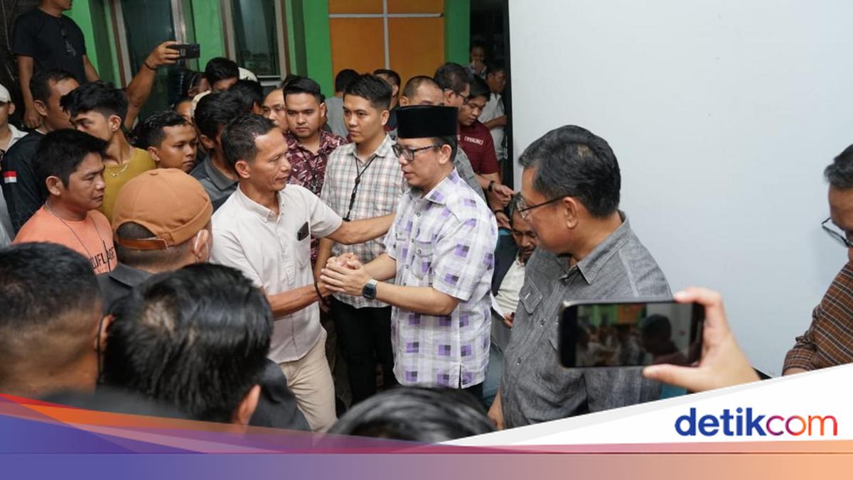 Katta eshakli ayollar porno Porno video onlayn Suchkino