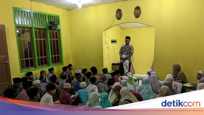 Pengabdian Aiptu Imam Ajari Anak-anak di Keerom Mengaji Selama 12 Tahun