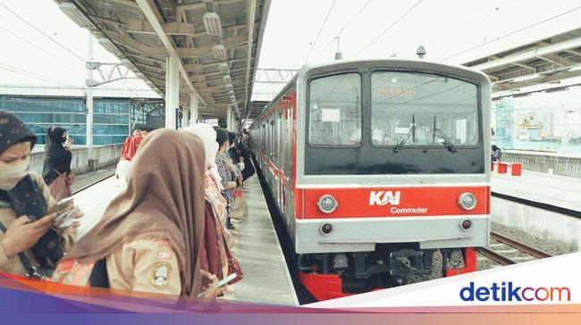 KRL Jabodetabek Beroperasi Normal Mulai Pukul 04.00 Saat Lebaran Besok