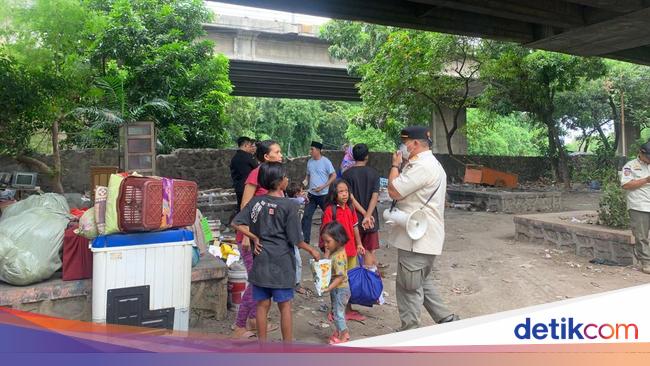 Cerita Warga Kolong Tol Angke Akhirnya Pegang Kunci untuk Huni Rusunawa