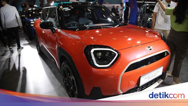 Tampang MINI Aceman dan MINI 5-Door yang Meluncur di GJAW 2024