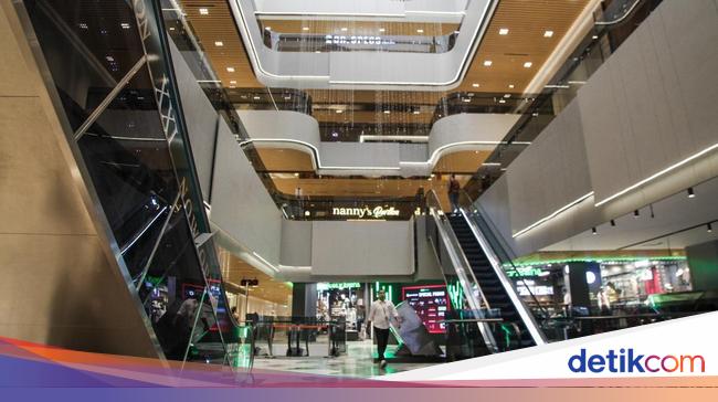 Ternyata Orang Kaya Juga Ikut Geng Rojali di Mal!