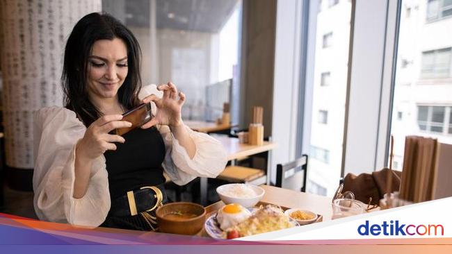 5 Influencer Ini Dikecam Saat Bikin Konten Makan yang Kontroversial