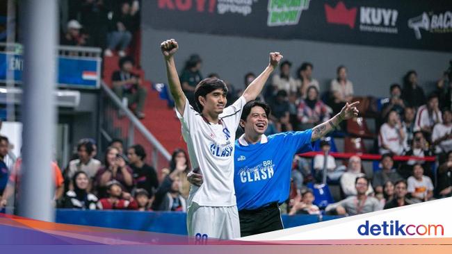 Duta Sheila On 7 Pamer Kemampuan Olahraga di BRI Mini Soccer Media Clash