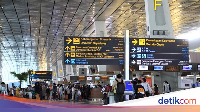 Dukung Penurunan Harga Tiket Pesawat, InJourney Turunkan PSC 50%