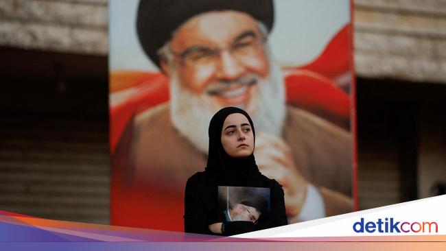 Iranian Parliament Chair Attend the funeral of Hizbullah leaders in Lebanon