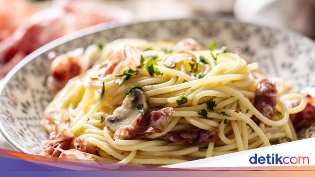 Resep Spaghetti Tumis Jamur dan Beef Bacon yang Gurih Mulur