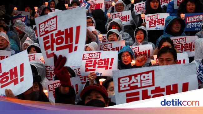 Korea Selatan, Hantu Merah, dan Akuntabilitas Politik