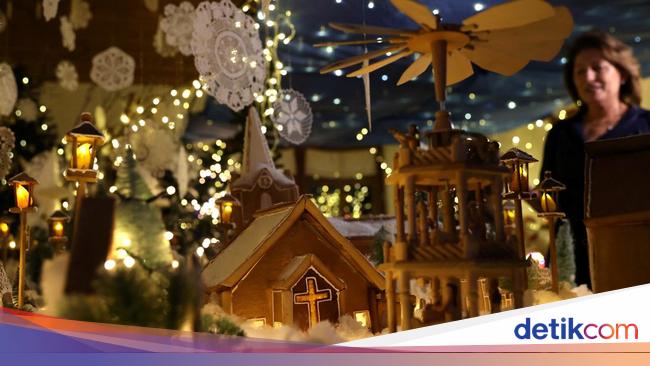 Intip Pembuatan Replika Desa dari Kue Jahe untuk Sambut Natal di Hungaria