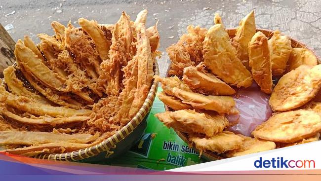 Ngeri Sedap! 5 Tempat Makan Enak Ini Berlokasi Dekat Kuburan