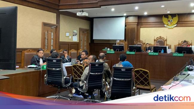 Hakim Tegur Saksi Kasus Truk Basarnas: Jawab yang Tegas, Kok Kayak Tempe!