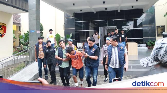 Kekejian Yusak Bunuh Keluarga Guru Kakaknya Dalam 2 Jam